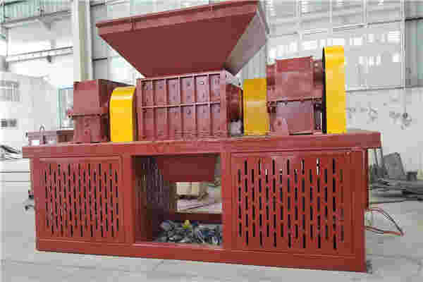 國(guó)內(nèi)撕碎機(jī)的發(fā)展前景及向創(chuàng)新環(huán)保產(chǎn)業(yè)的轉(zhuǎn)變