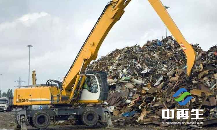 生活垃圾填埋作業工藝，可分為一體化推壓工藝和挖推壓組合工藝兩種