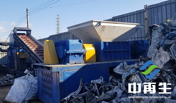 金屬撕碎機(jī)，環(huán)保型廢品回收再生撕碎設(shè)備